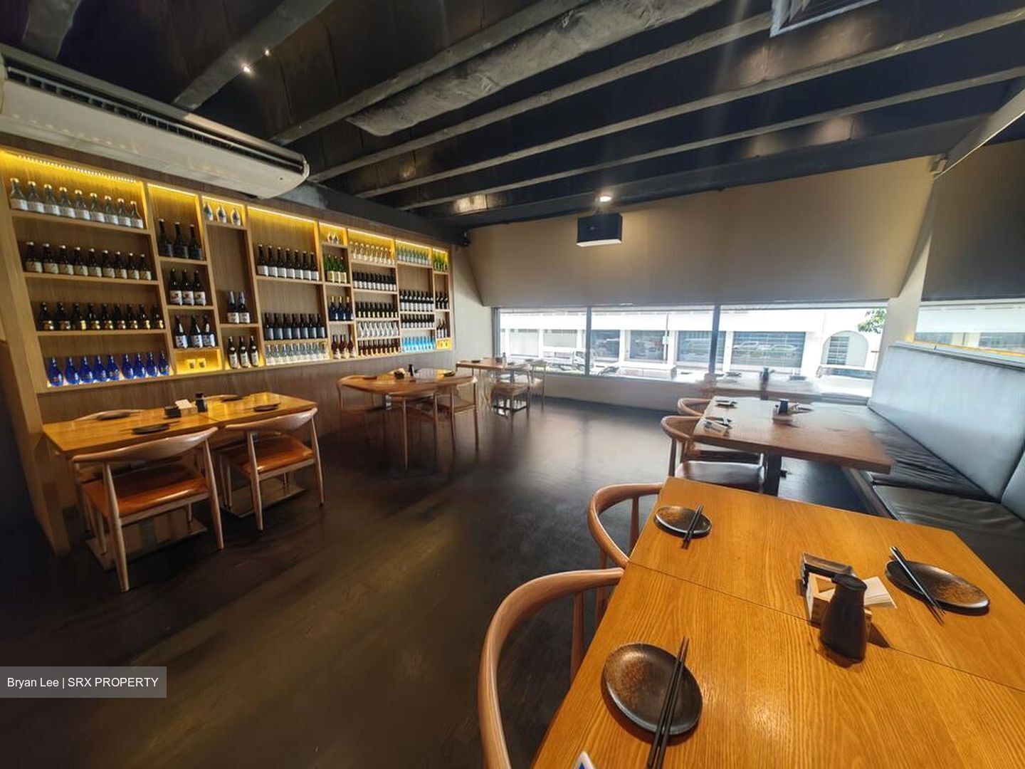 Midland House (D7), Retail #451318301